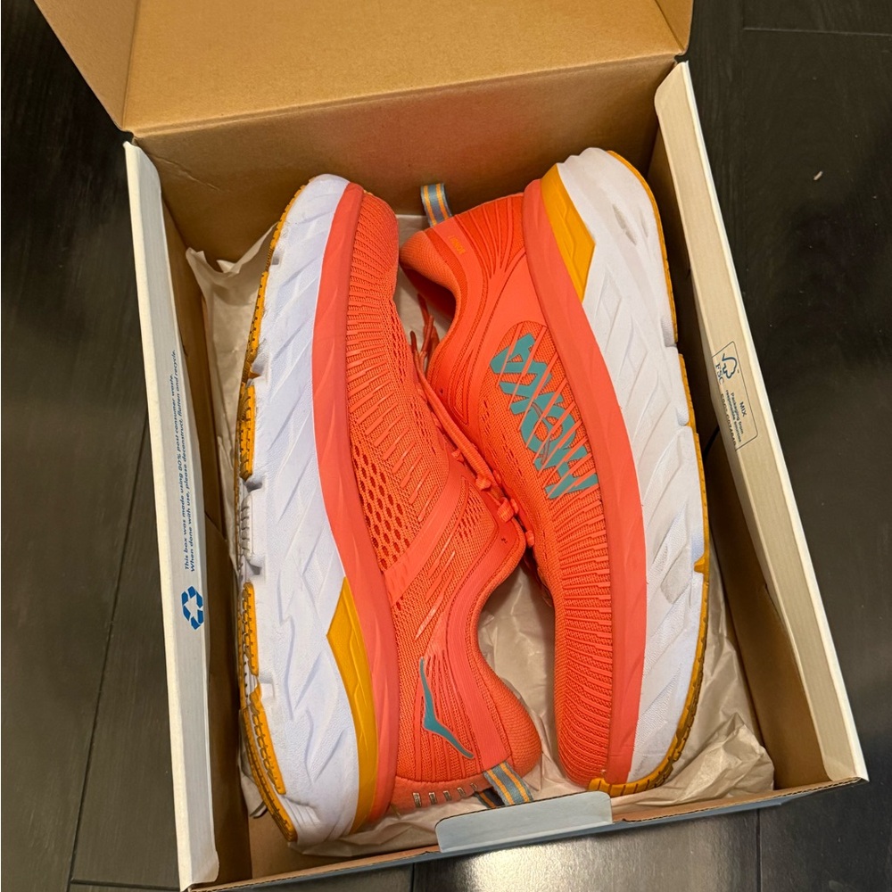 HOKA W Bondi 7 Camellia/Coastal Shade size 8.5